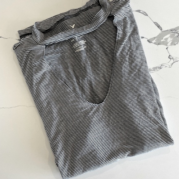 Striped Black and White American Eagle Shirt